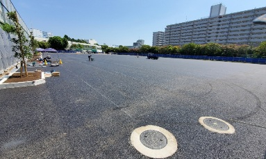 アスファルト　マンホール
